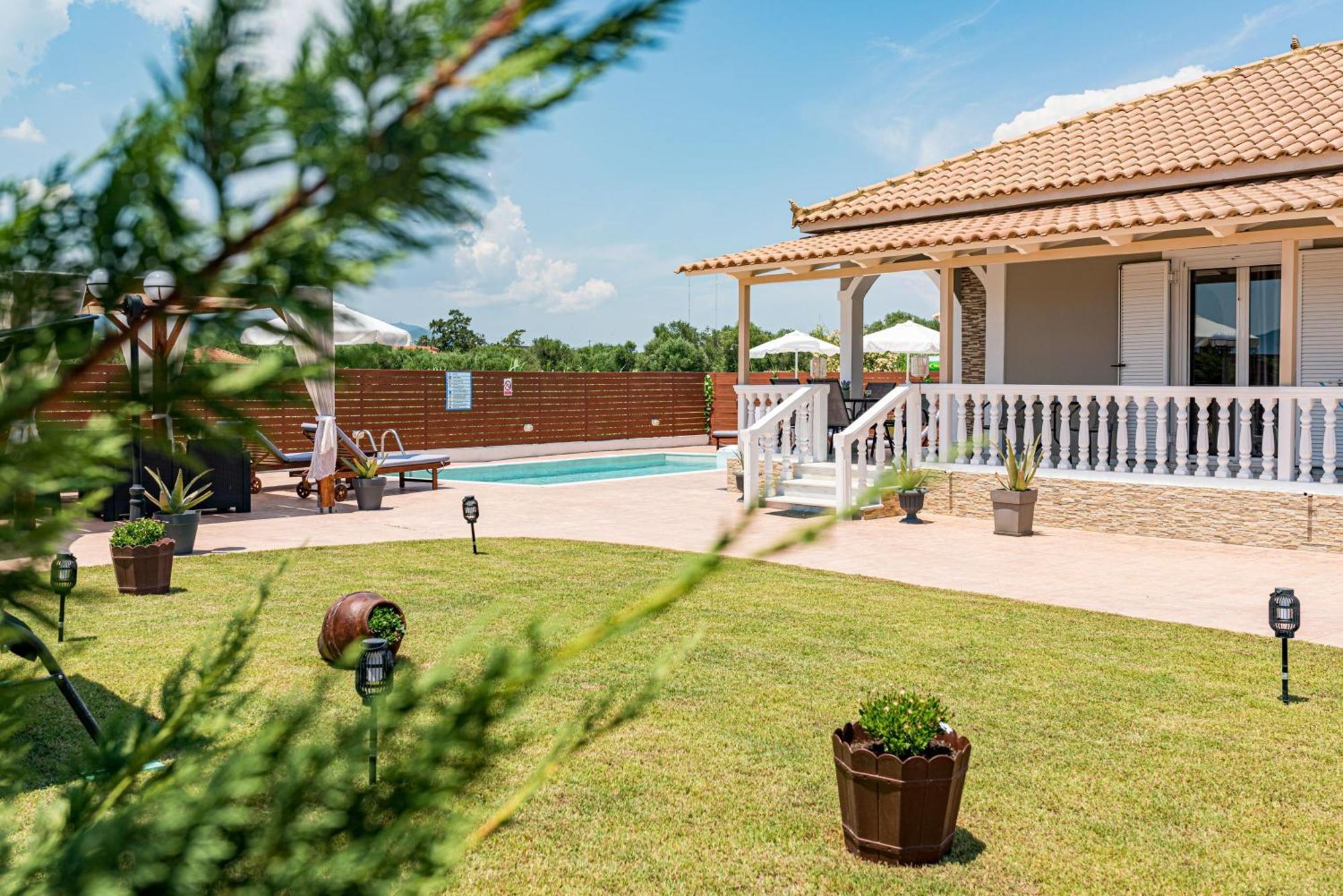 Blossom Villa ลากานาส ภายนอก รูปภาพ
