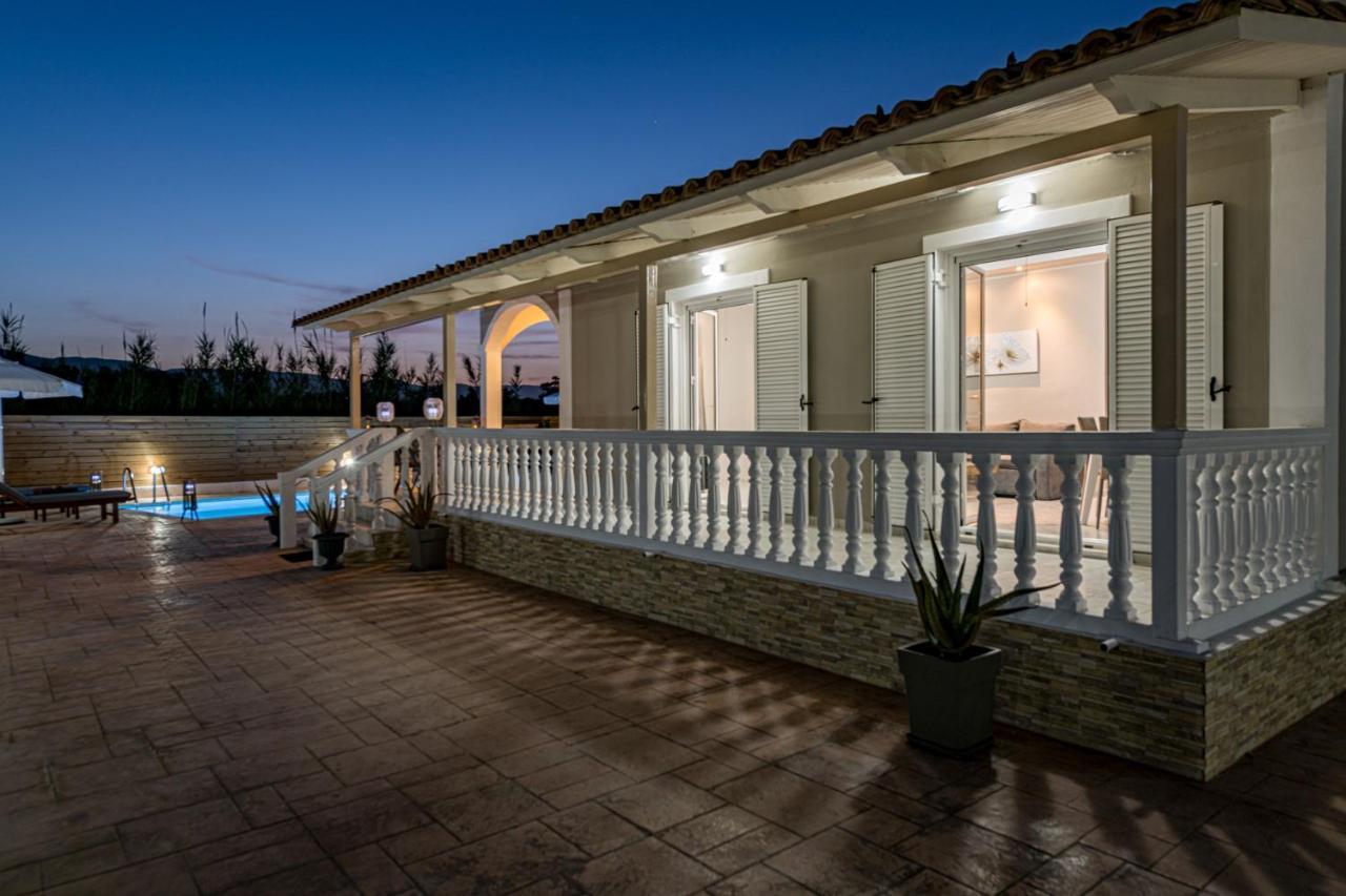 Blossom Villa ลากานาส ภายนอก รูปภาพ